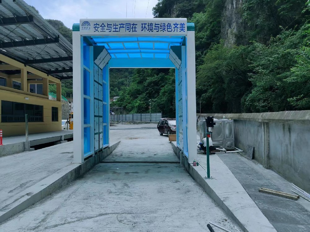 湖北宜昌礦場龍門式洗車機